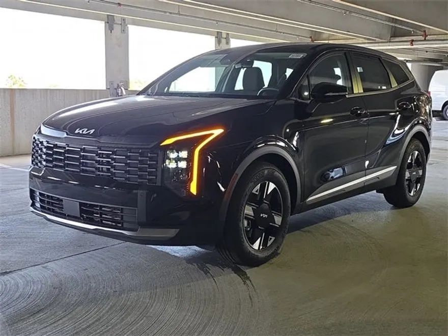 2026 Kia Sportage LX photo 1