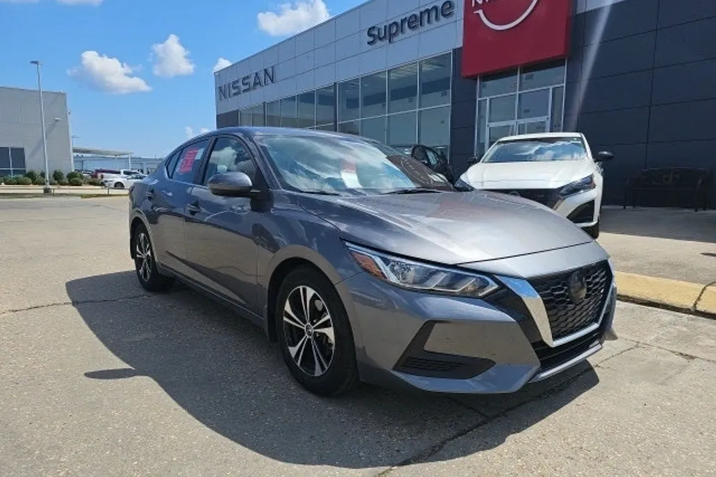 2022 Nissan Sentra SV photo 1