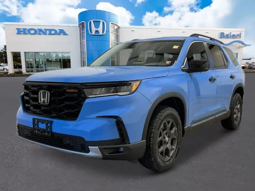 2025 Honda Pilot TrailSport photo 1