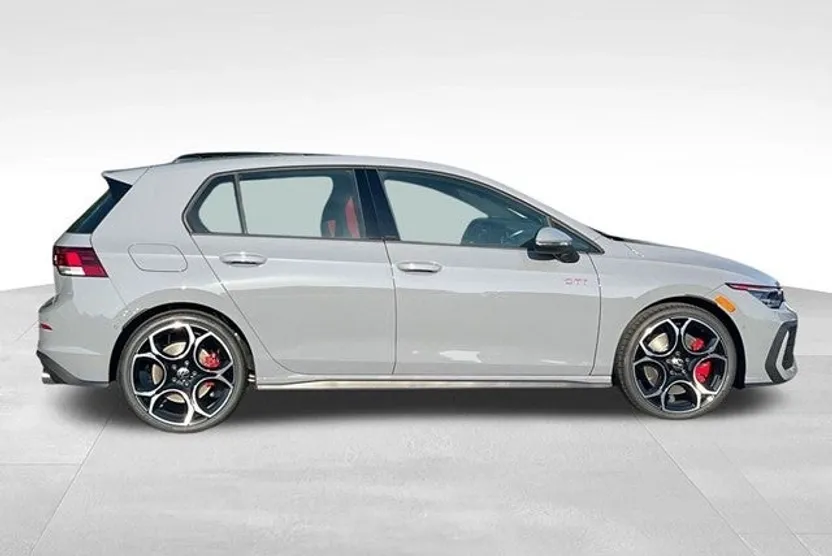 2025 Volkswagen Golf GTI Autobahn photo 1