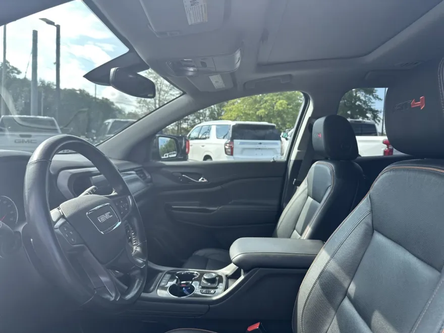 2020 Gmc Acadia AT4 photo 1