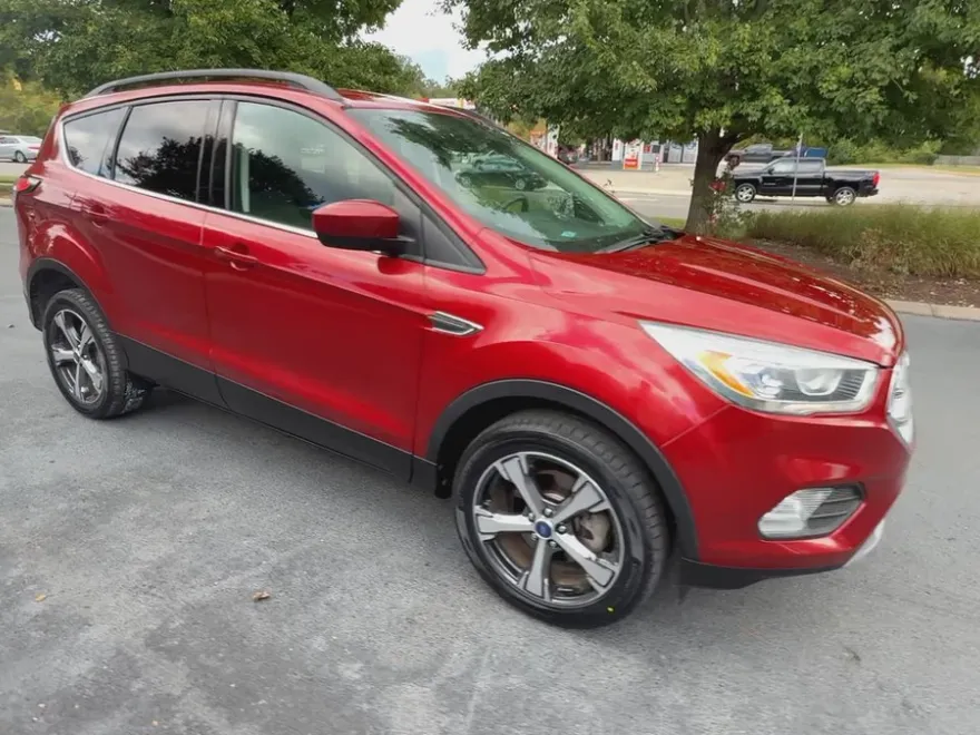 2017 Ford Escape SE photo 1