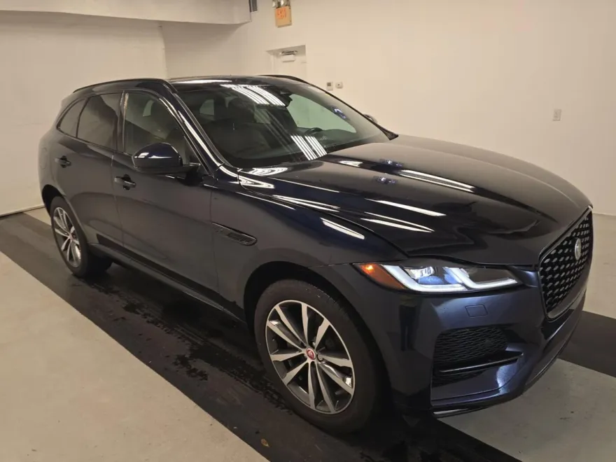 2023 Jaguar F-PACE P250 S photo 1