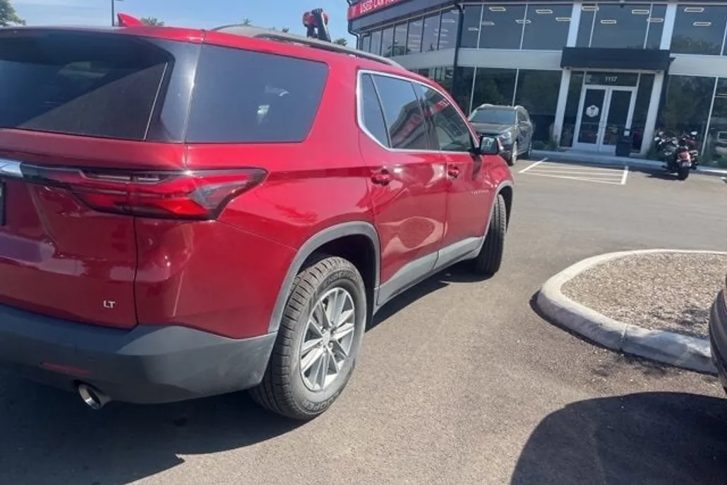 2023 Chevrolet Traverse Cloth photo 1