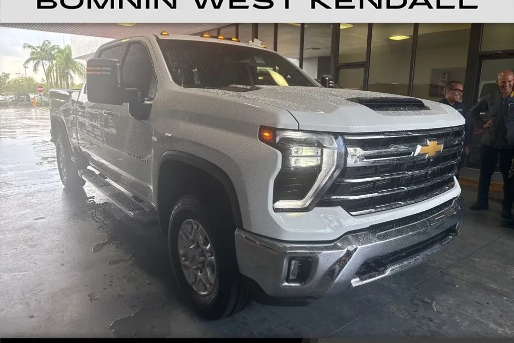 2024 Chevrolet Silverado 2500HD LTZ photo 1