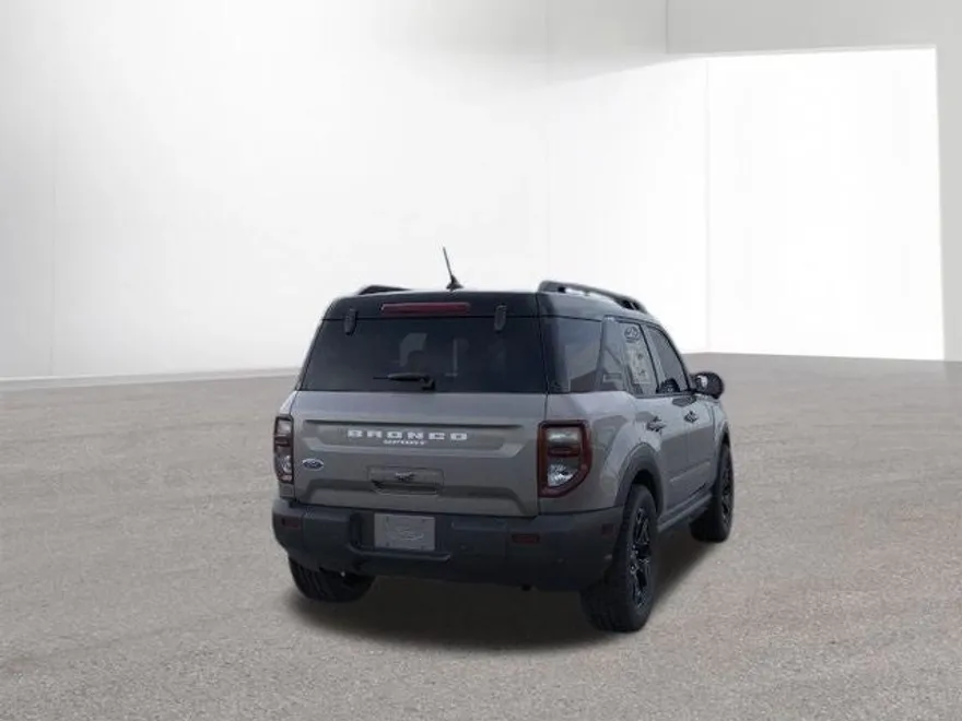 2025 Ford Bronco Sport Outer Banks photo 1