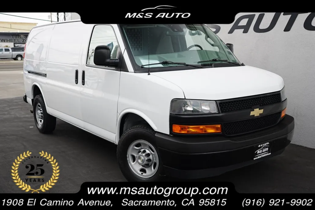 2021 Chevrolet Express Cargo Van photo 1