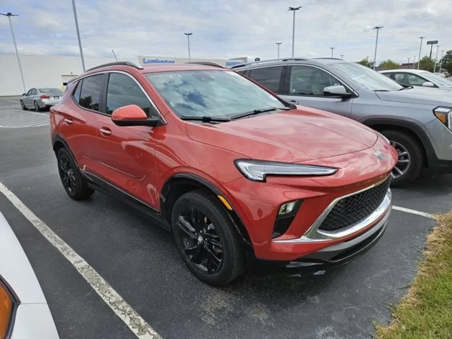2024 Buick Encore GX Sport Touring photo 1