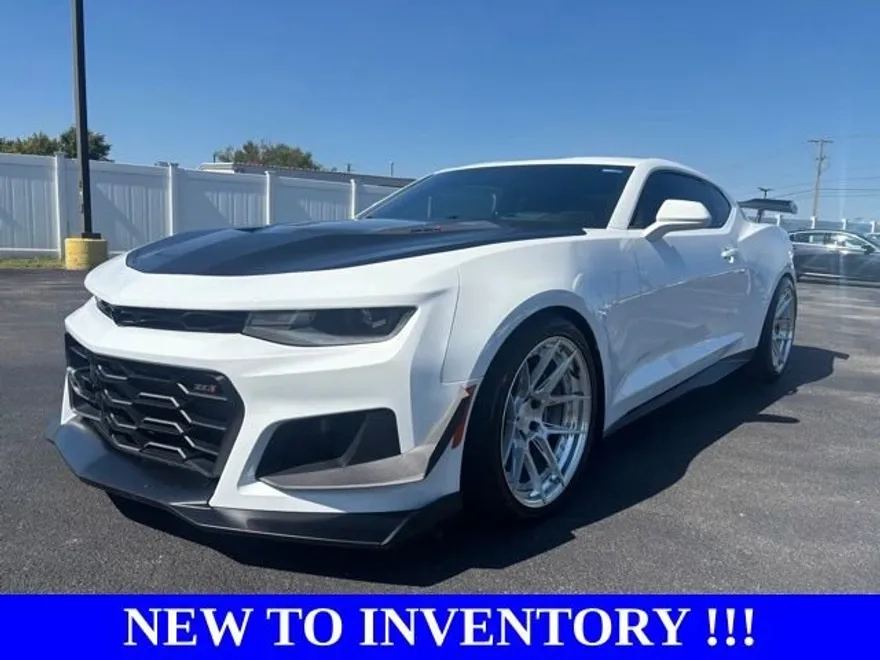 2019 Chevrolet Camaro ZL1 photo 1