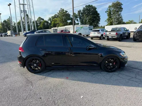 2021 Volkswagen Golf GTI SE photo 4