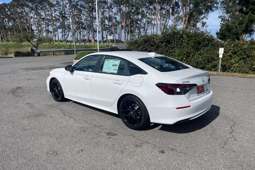 2026 Honda Civic Hybrid Sport photo 1