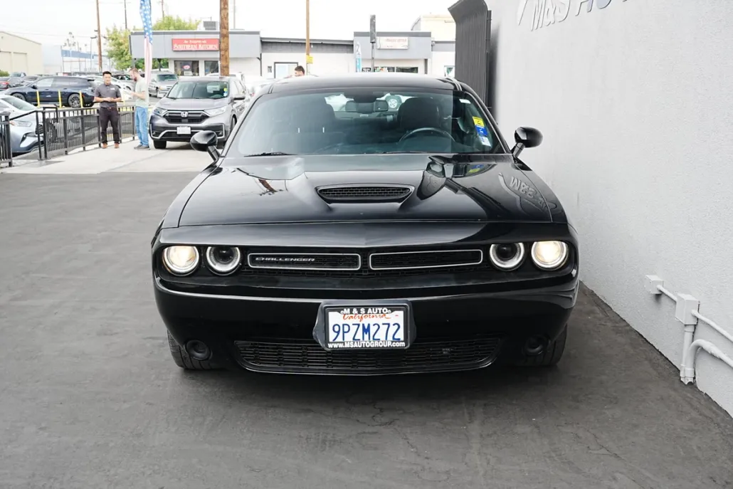2023 Dodge Challenger GT photo 1
