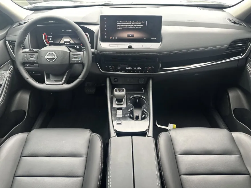 2025 Nissan Rogue SL photo 1
