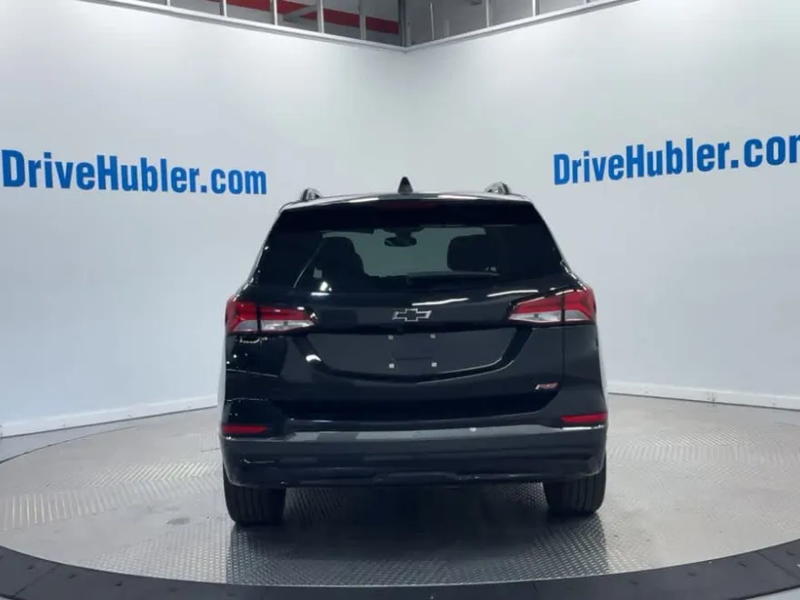 2022 Chevrolet Equinox RS photo 1