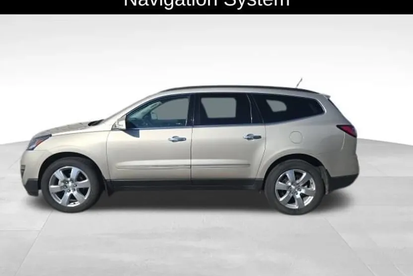 2017 Chevrolet Traverse Premier photo 1