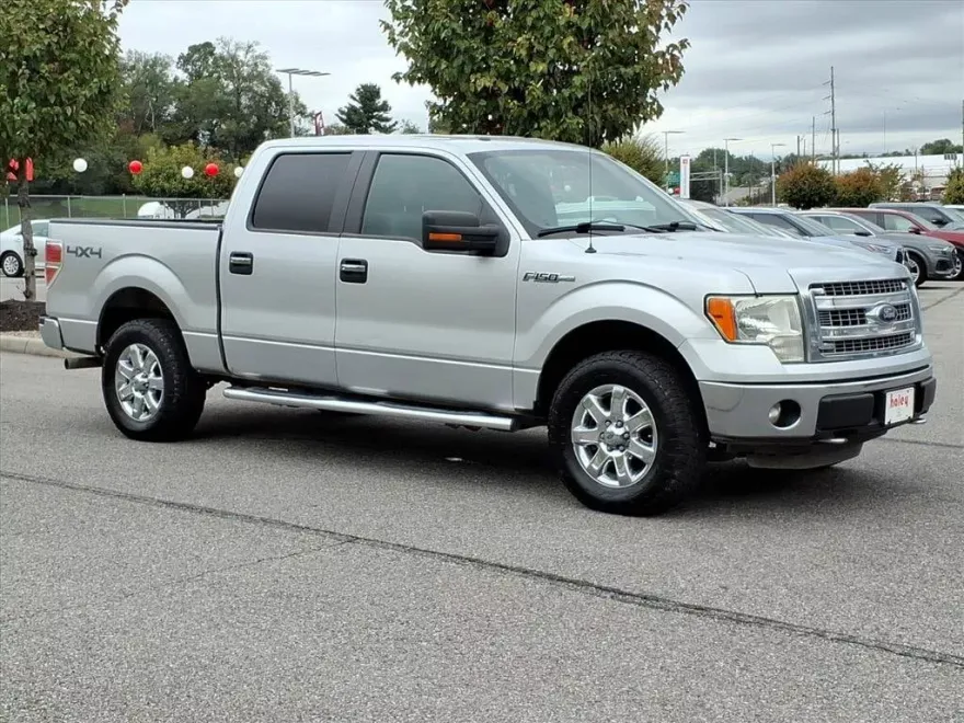 2013 Ford F-150 XLT photo 1