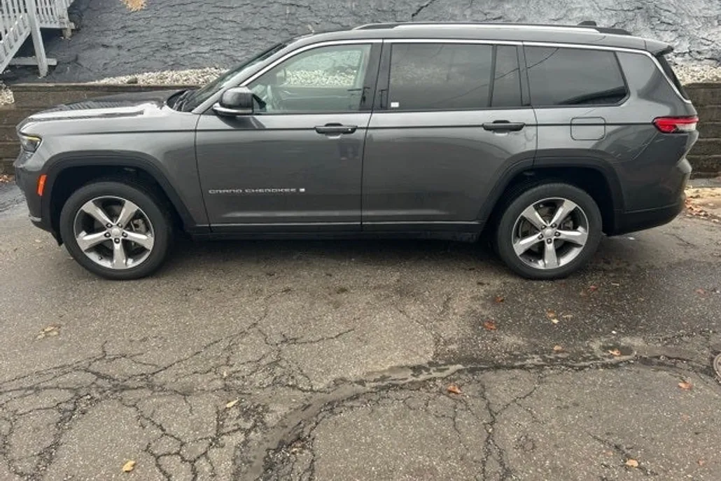 2021 Jeep Grand Cherokee Limited photo 1