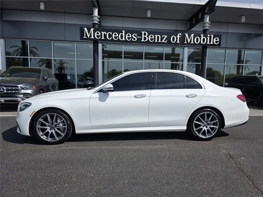 2022 Mercedes Benz E 350 Sedan photo 1