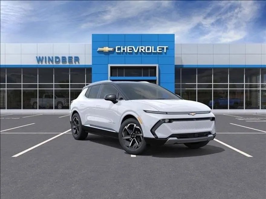 2025 Chevrolet Equinox EV 1LT photo 1