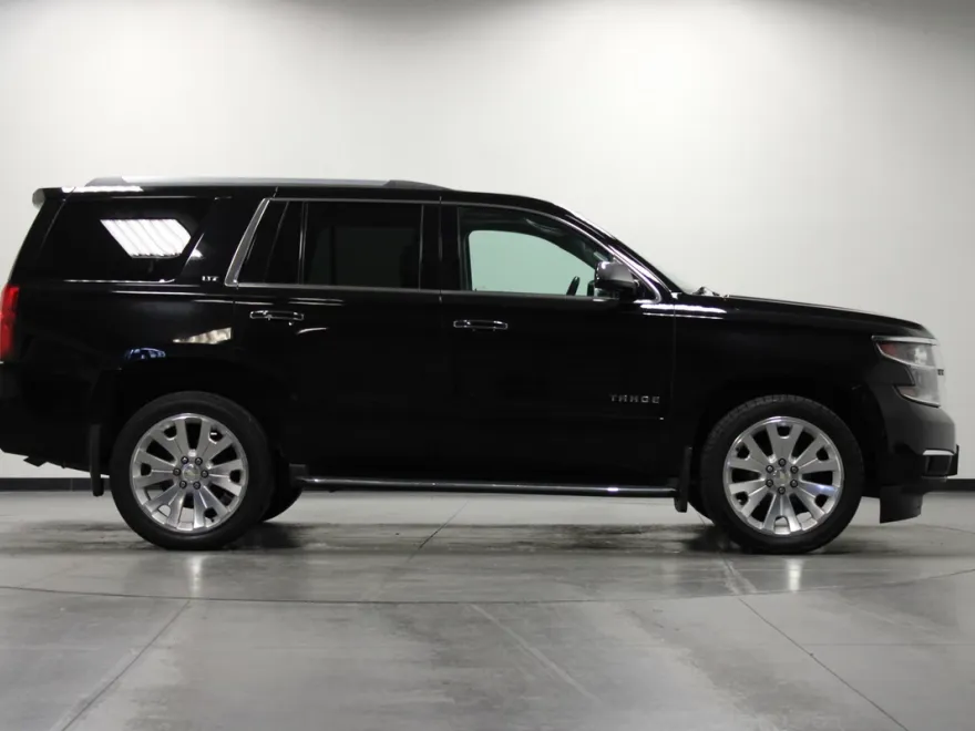 2016 Chevrolet Tahoe LTZ photo 1