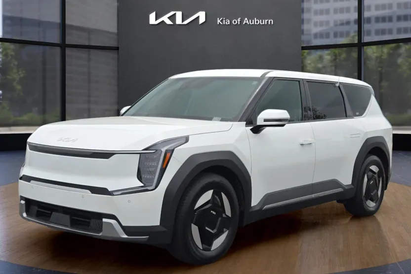 2024 Kia EV9 Light Long Range photo 1