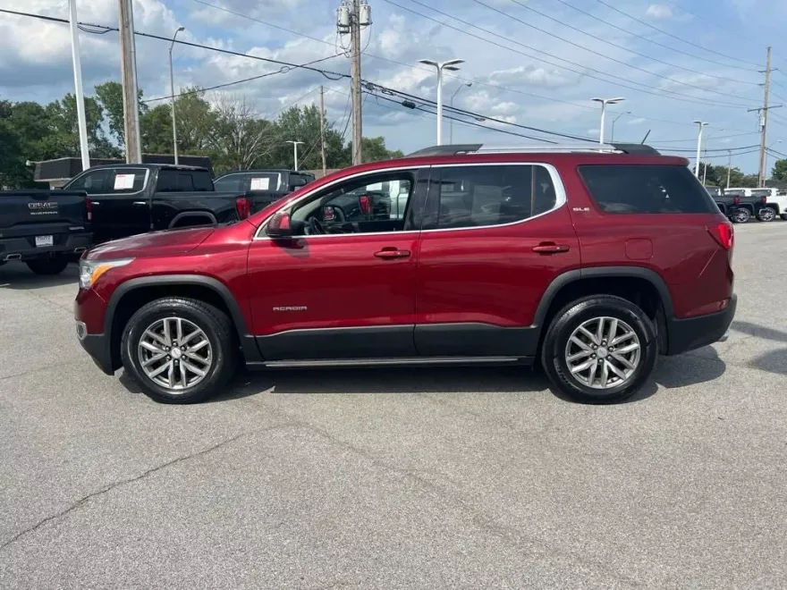 2017 Gmc Acadia SLE photo 1