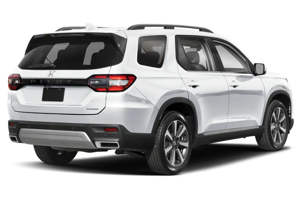 2025 Honda Pilot Touring photo 1