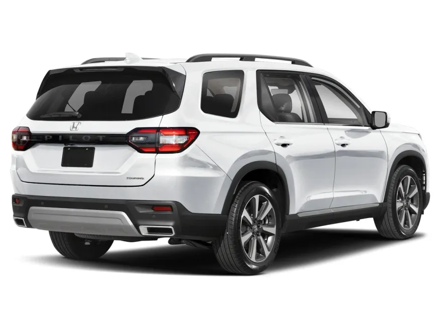2025 Honda Pilot Touring photo 1