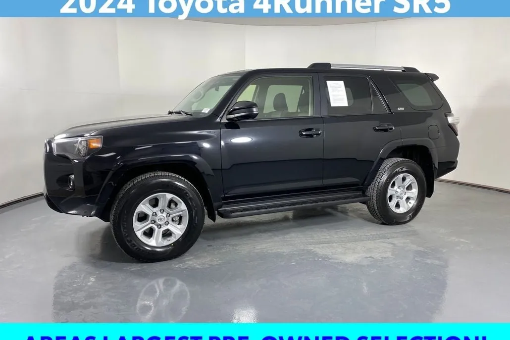 2024 Toyota 4Runner SR5 photo 1