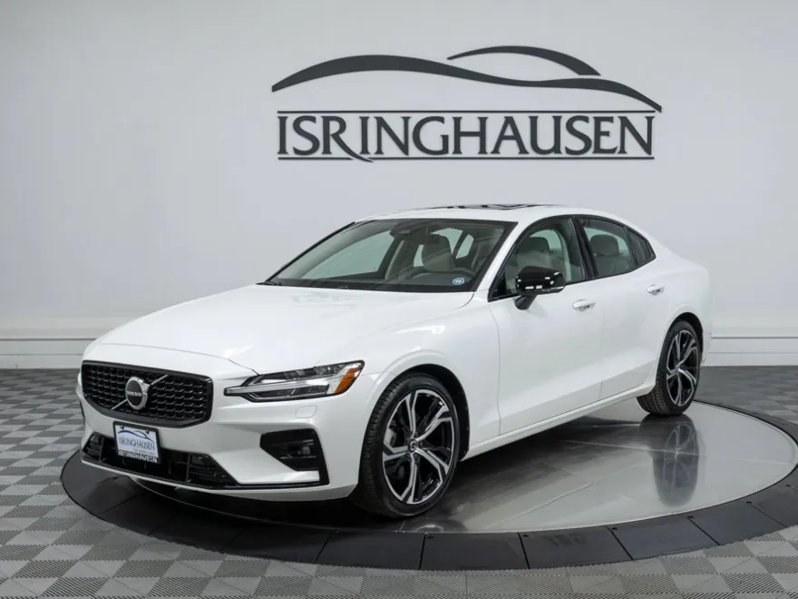 2024 Volvo S60 B5 AWD Core photo 1