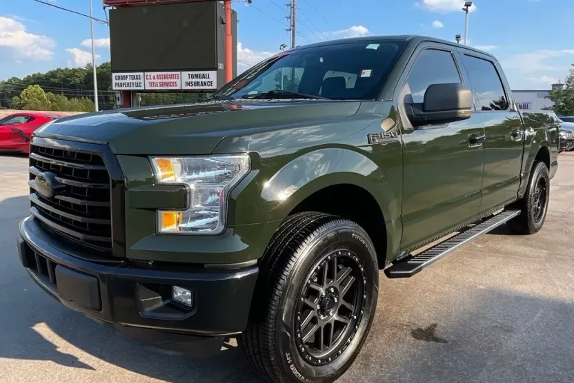 2015 Ford F-150 XLT photo 1