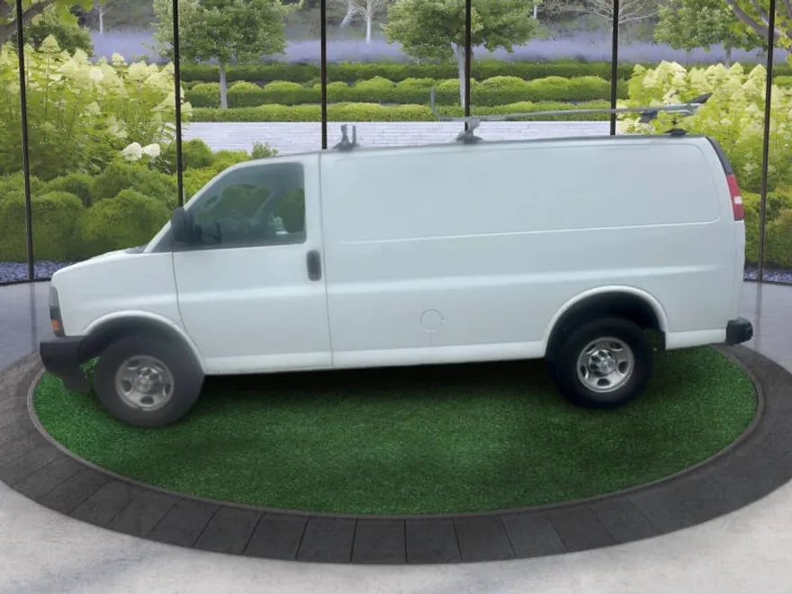 2020 Chevrolet Express 2500 Cargo photo 1