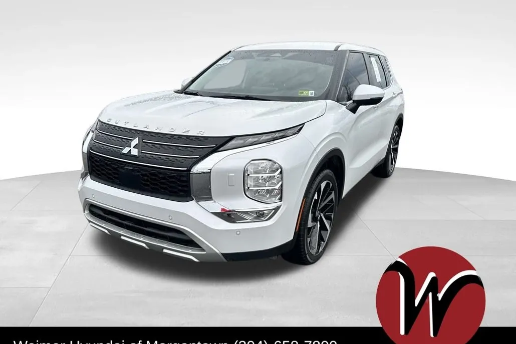 2022 Mitsubishi Outlander SE photo 1
