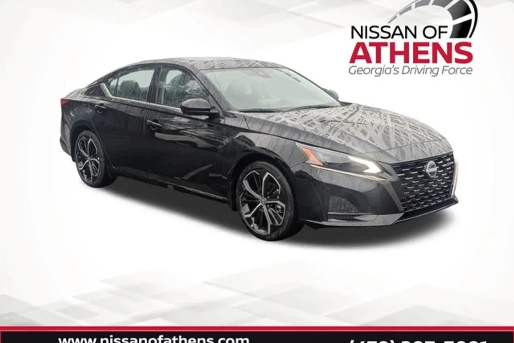 2025 Nissan Altima 2.5 SR photo 1