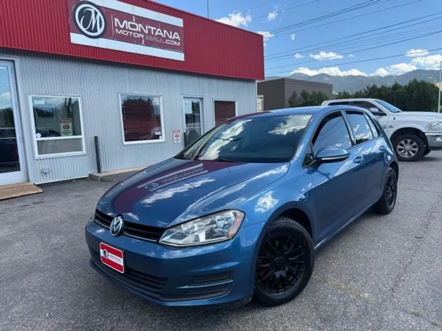2016 Volkswagen Golf TSI photo 1