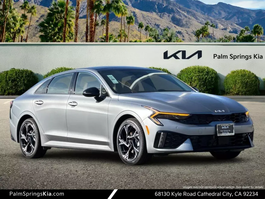2025 Kia K5 GT-Line photo 1