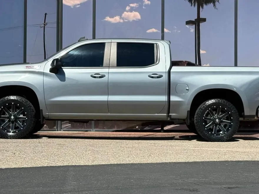 2019 Chevrolet Silverado 1500 RST photo 1