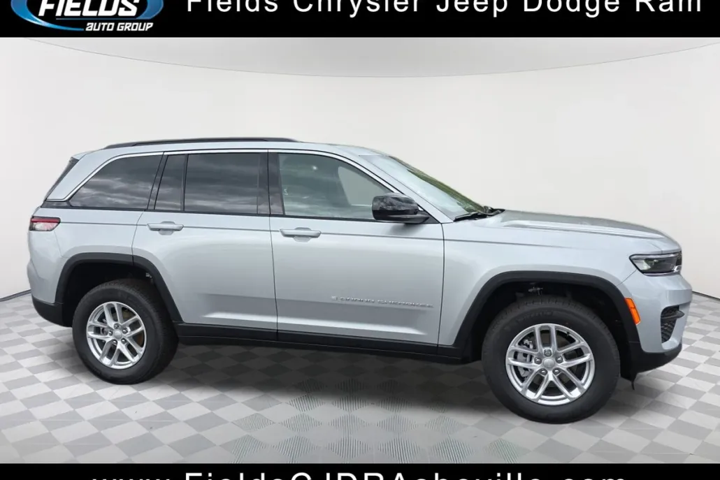 2025 Jeep Grand Cherokee Laredo X photo 1