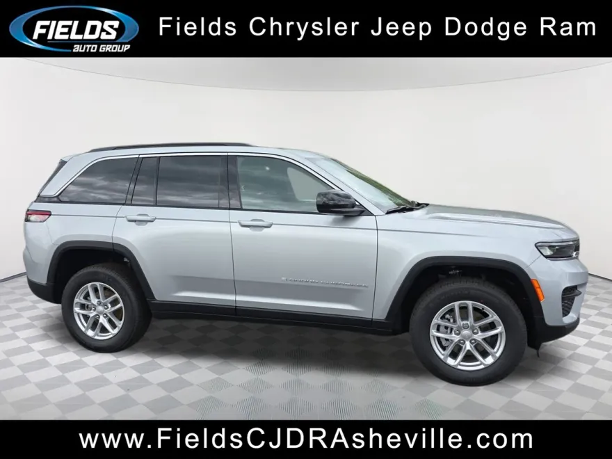 2025 Jeep Grand Cherokee Laredo X photo 1