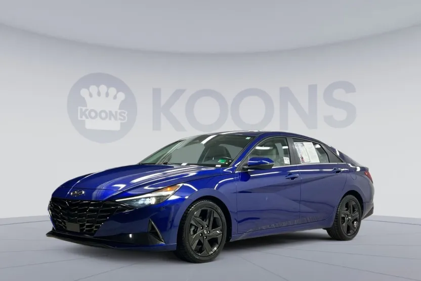 2022 Hyundai Elantra Limited photo 1