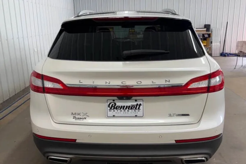 2016 Lincoln MKX Reserve photo 1