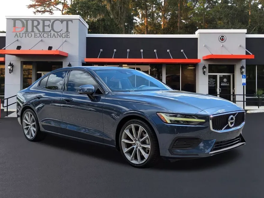 2020 Volvo S60 T5 Momentum photo 1