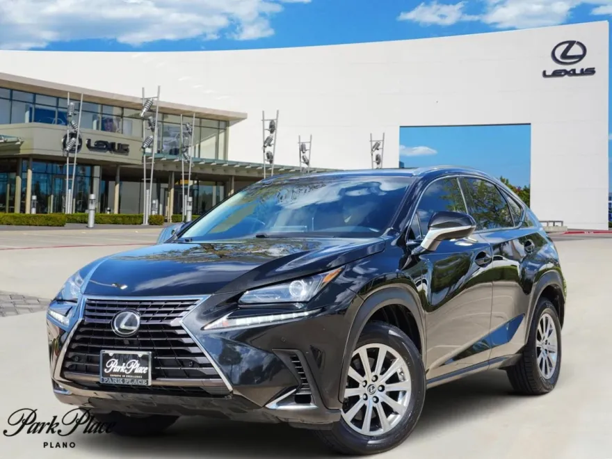 2019 Lexus NX 300 Luxury photo 1