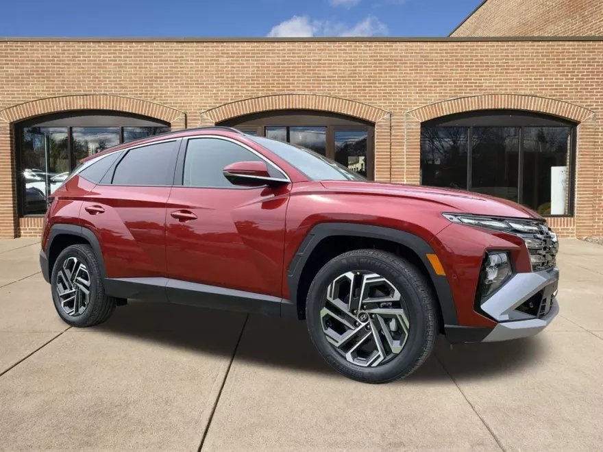 2025 Hyundai Tucson Hybrid Limited photo 1