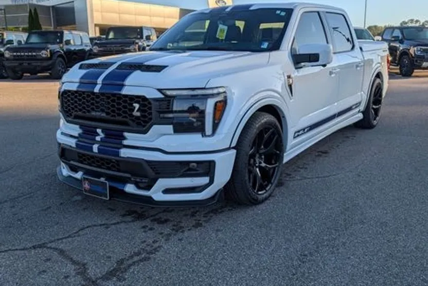 2025 Ford F-150 Lariat photo 1