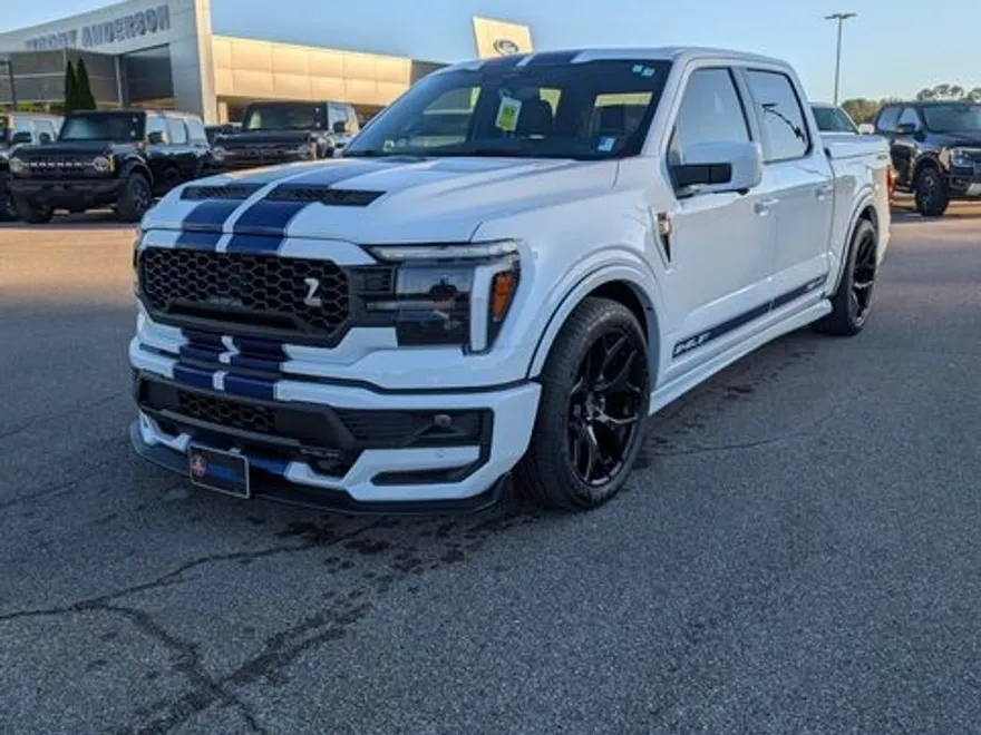 2025 Ford F-150 Lariat photo 1