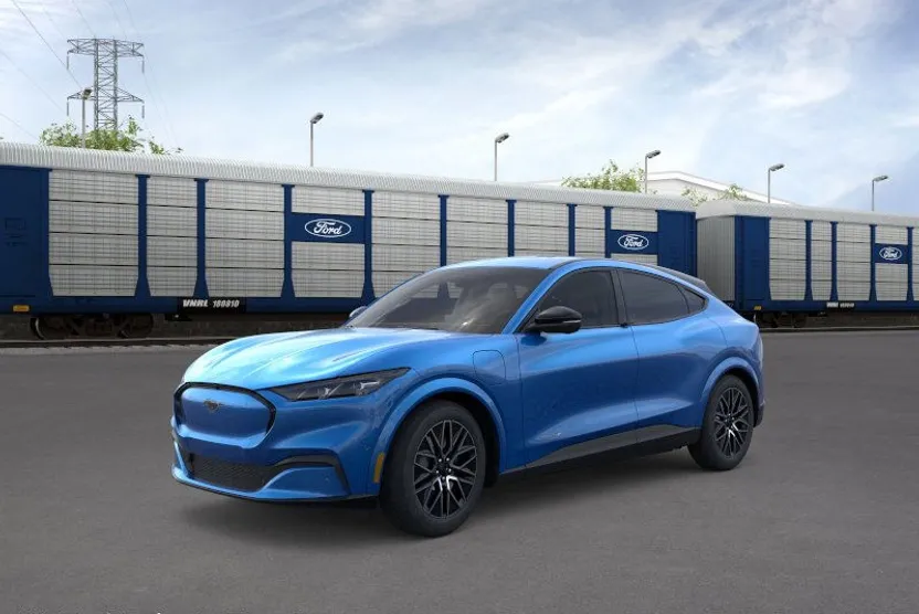 2025 Ford Mustang Mach-E Premium photo 1