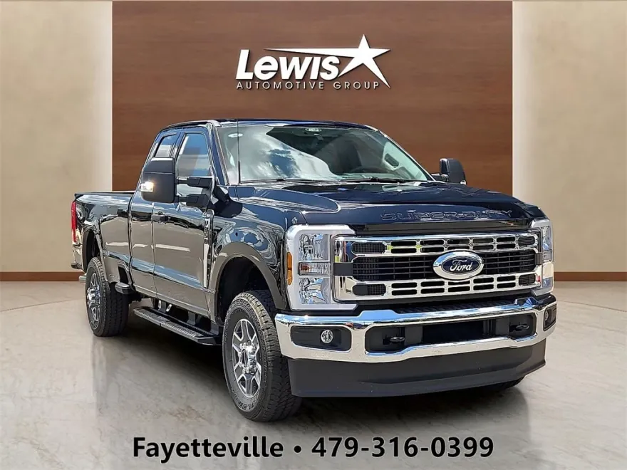 2025 Ford F-350 photo 1