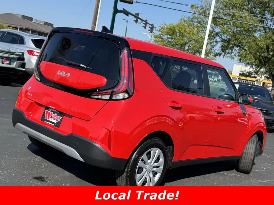 2025 Kia Soul LX photo 1