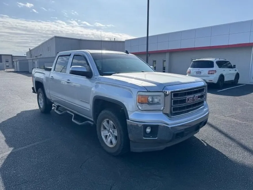 2015 Gmc Sierra 1500 SLE photo 1